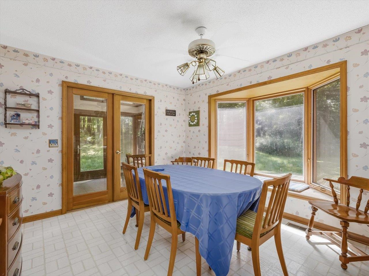 4301 Amberwood Road Haw River, NC 27258 - Photo 20 of 70 Dining Room