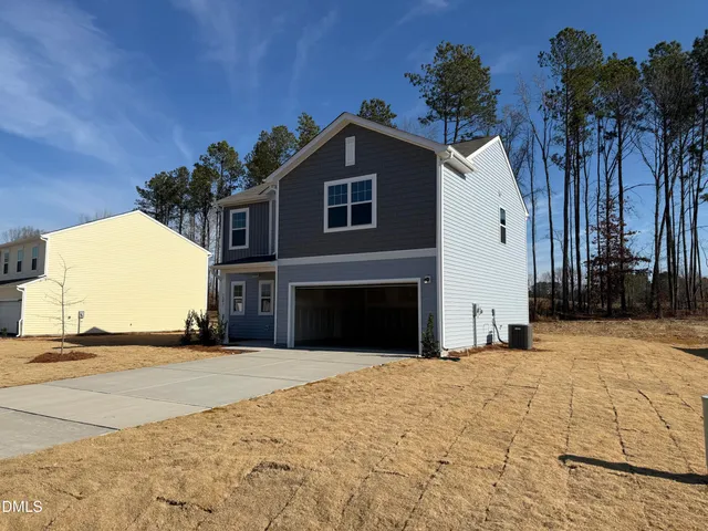 $289,890 | 1397 Pond Overlook Drive, Nashville, NC 27856