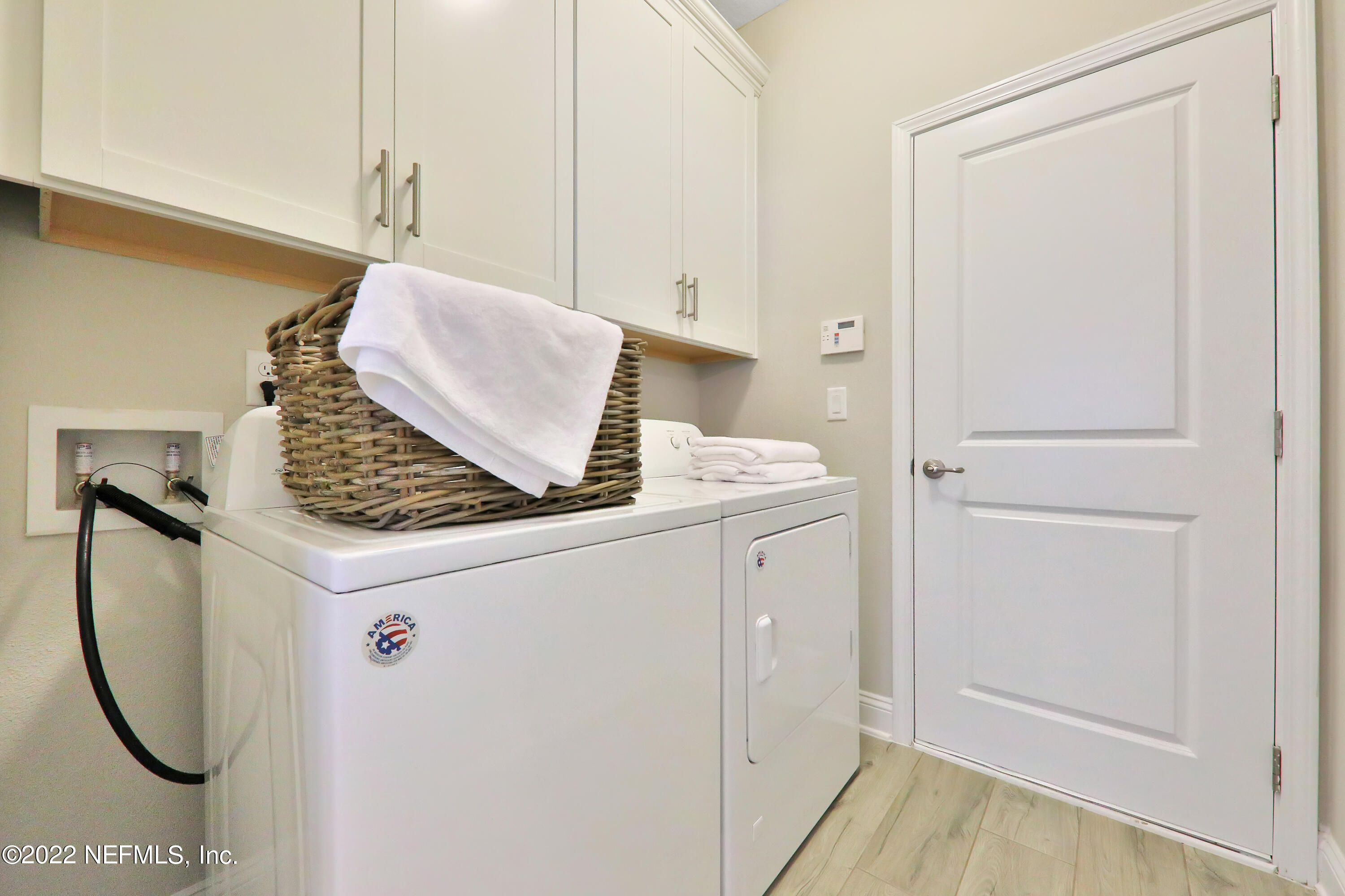 608 Ivory Palm Road Orange Park, FL 32073 - Photo 13 of 33 a bathroom with a granite countertop sink and a mirror