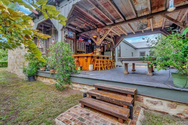 a view of sitting area in the backyard