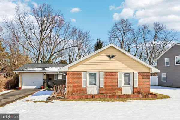 $340,000 | 32 Millbrook Drive, Willingboro, NJ 08046
