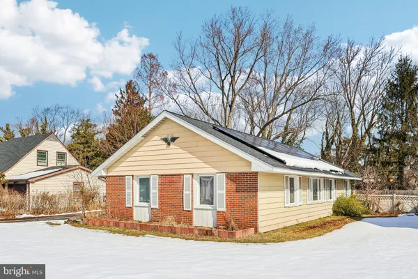 $340,000 | 32 Millbrook Drive, Willingboro, NJ 08046