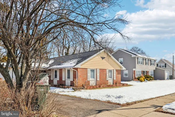 $340,000 | 32 Millbrook Drive, Willingboro, NJ 08046