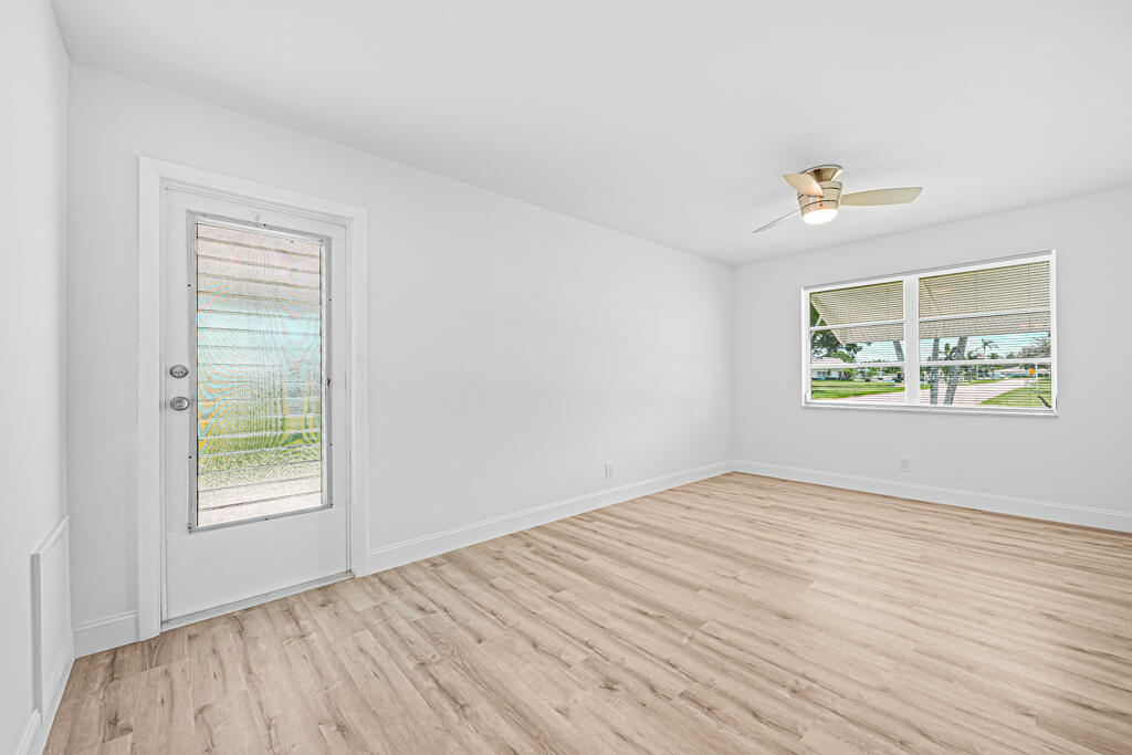 405 High Point Boulevard North, Unit D Delray Beach, FL 33445 - Photo 23 of 51 Master Bedroom