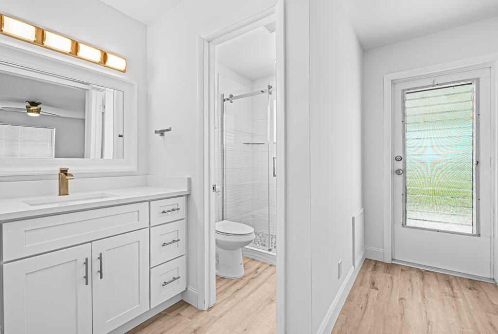 405 High Point Boulevard North, Unit D Delray Beach, FL 33445 - Photo 27 of 51 Master Bathroom