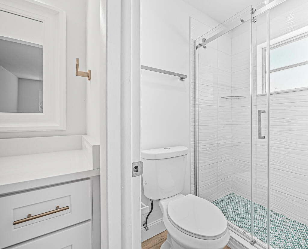 405 High Point Boulevard North, Unit D Delray Beach, FL 33445 - Photo 28 of 51 Master Bathroom