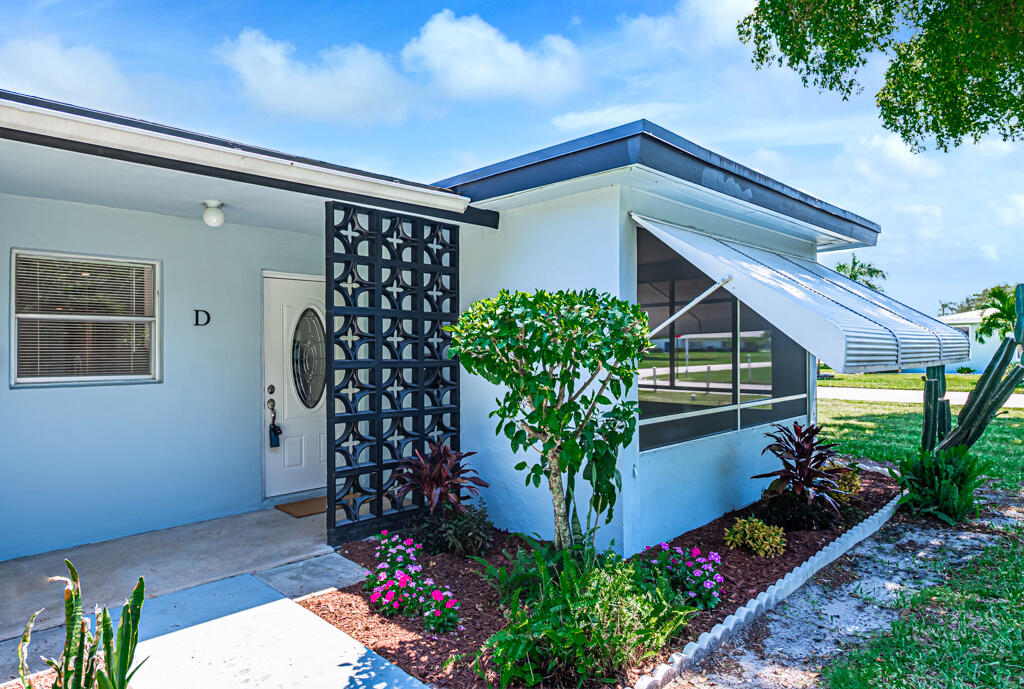 405 High Point Boulevard North, Unit D Delray Beach, FL 33445 - Photo 3 of 51 Exterior Front