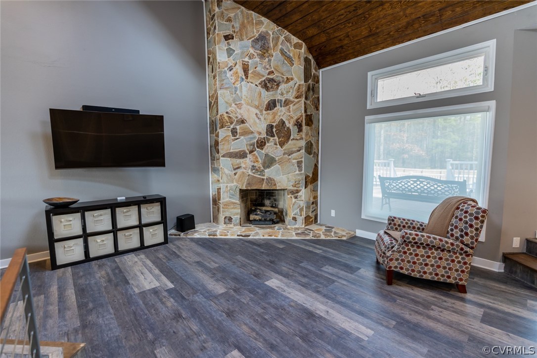11184 Cauthorne Road Glen Allen, VA 23059 - Photo 3 of 25 Gallery Image 3