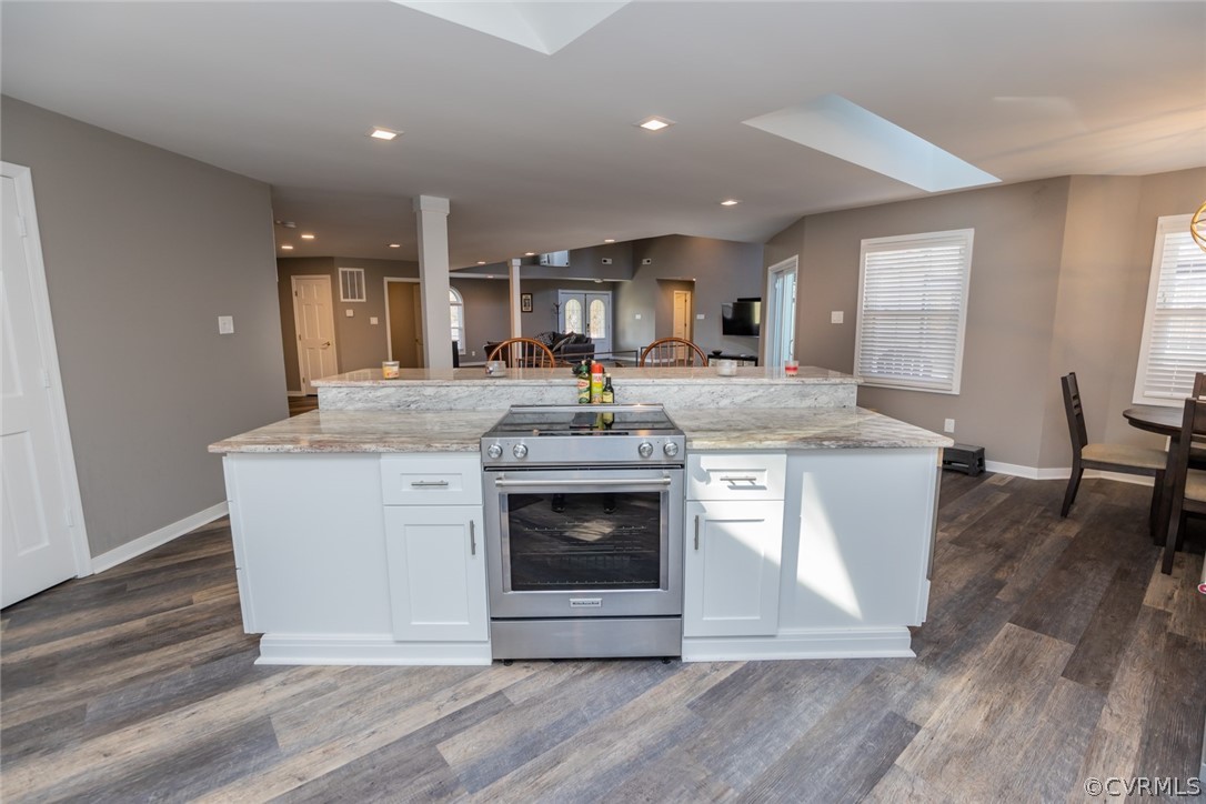 11184 Cauthorne Road Glen Allen, VA 23059 - Photo 5 of 25 Gallery Image 5