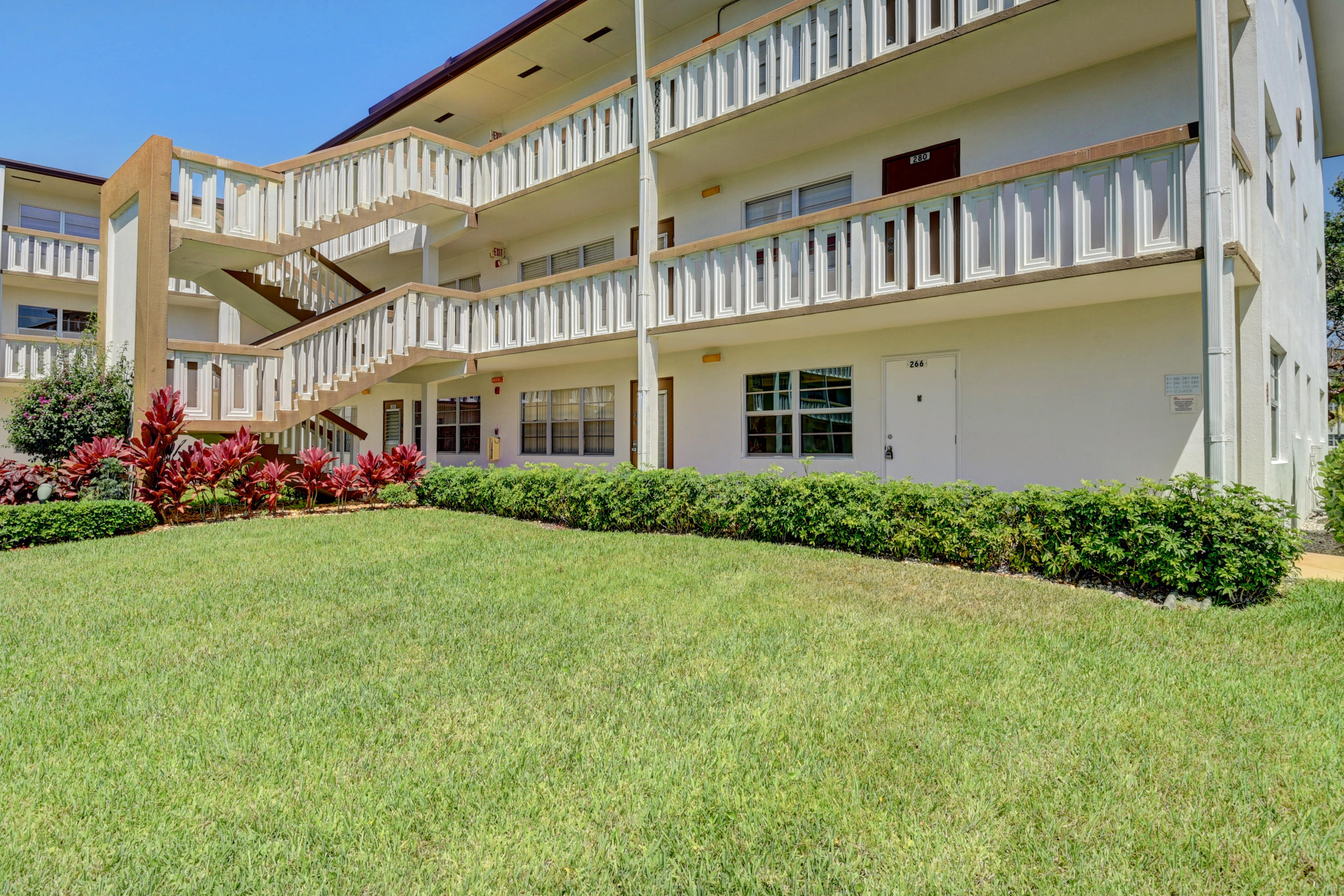 266 Mansfield F, Unit G Boca Raton, FL 33434 - Photo 10 of 51 02_virtuals1 (2)