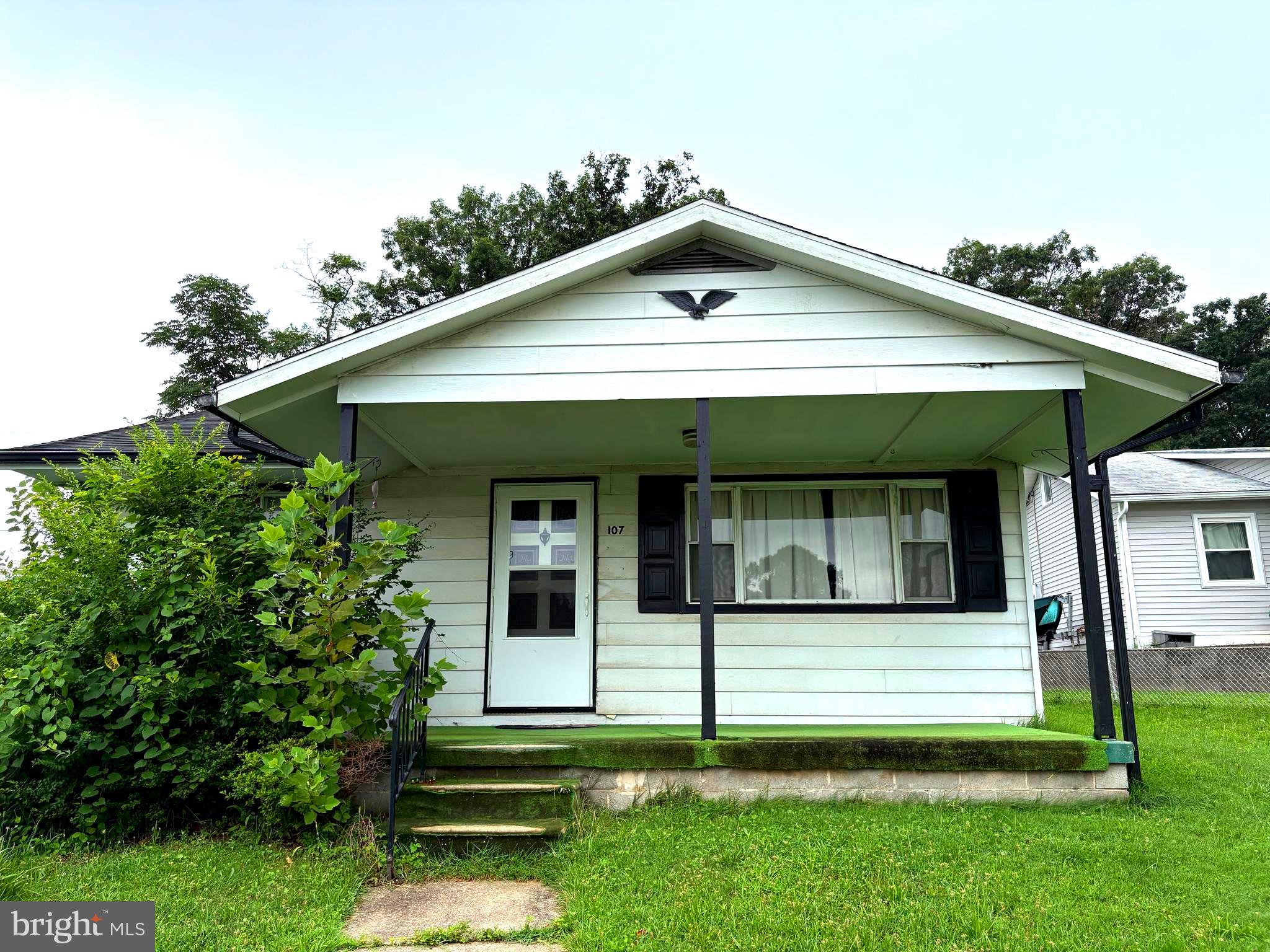 107 Compass Road Middle River, MD 21220 - Photo 2 of 16