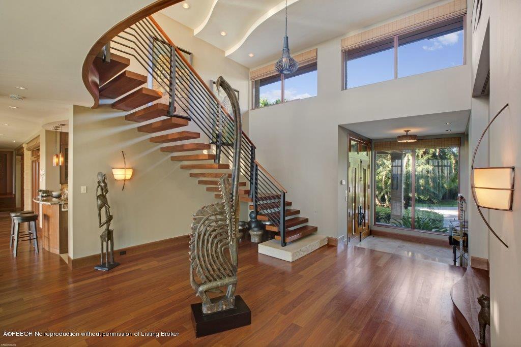 223 South Beach Road Jupiter Island, FL 33455 - Photo 14 of 29 0018 Staircase
