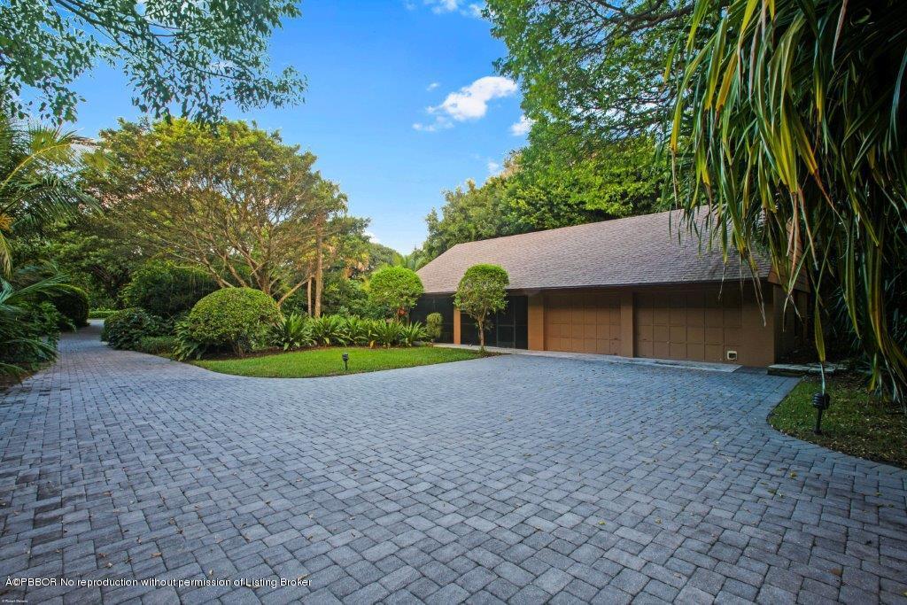 223 South Beach Road Jupiter Island, FL 33455 - Photo 8 of 29 0011a