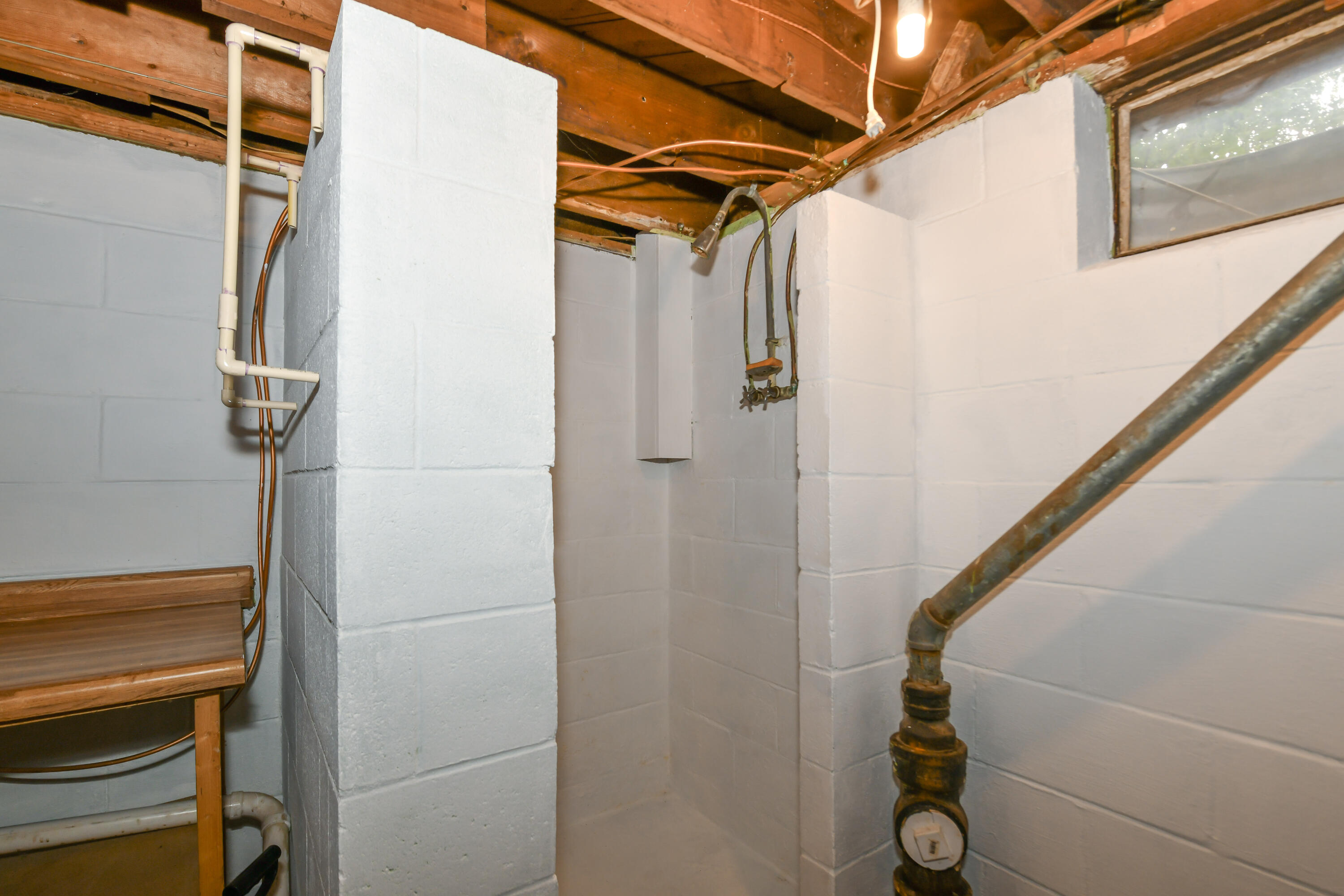 1509 Illinois Street Racine, WI 53405 - Photo 25 of 35 HEN_9410