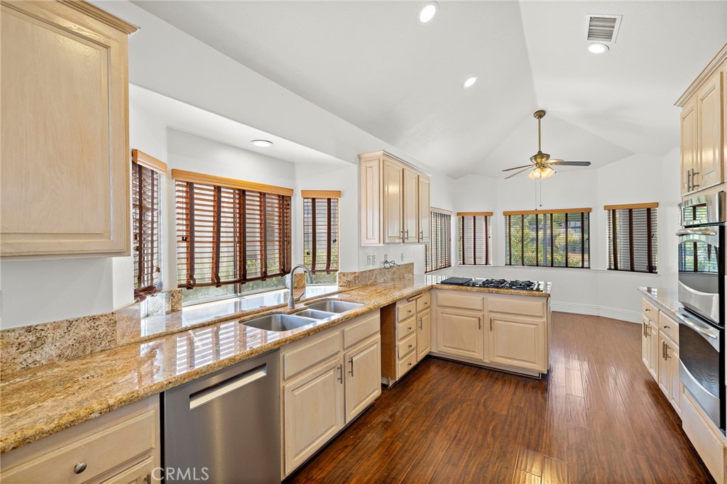 34042 Cambridge Road Dana Point, CA 92629 - Photo 6 of 16