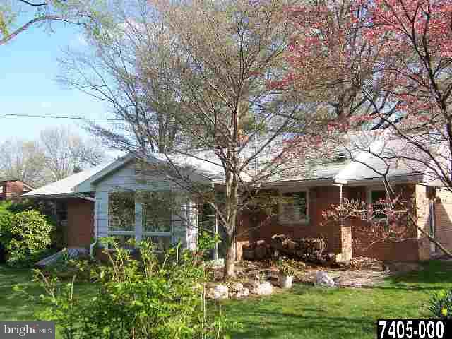 937 Southern Road York, PA 17403 - Photo 5 of 5 Gallery Image 5