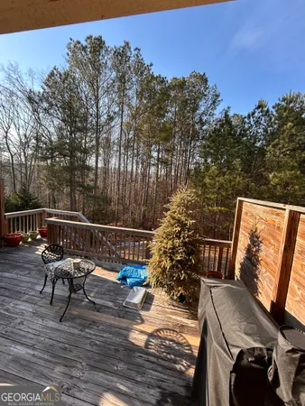 a view of backyard space