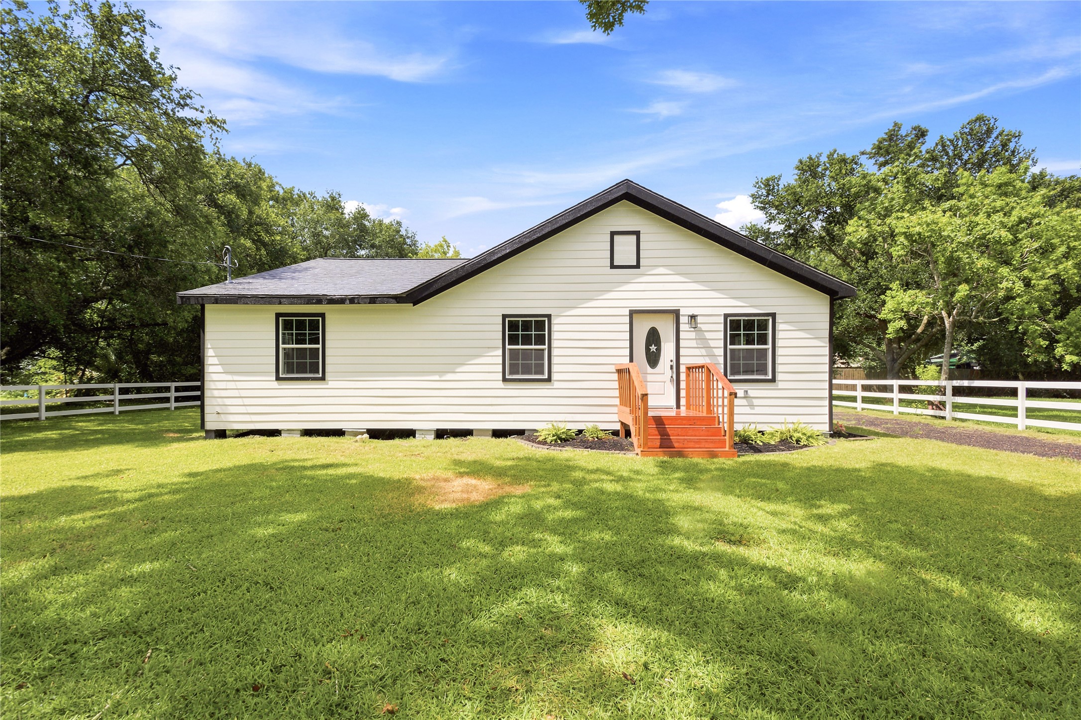 8414 Schiro Road Hitchcock, TX 77563 - Photo 23 of 39