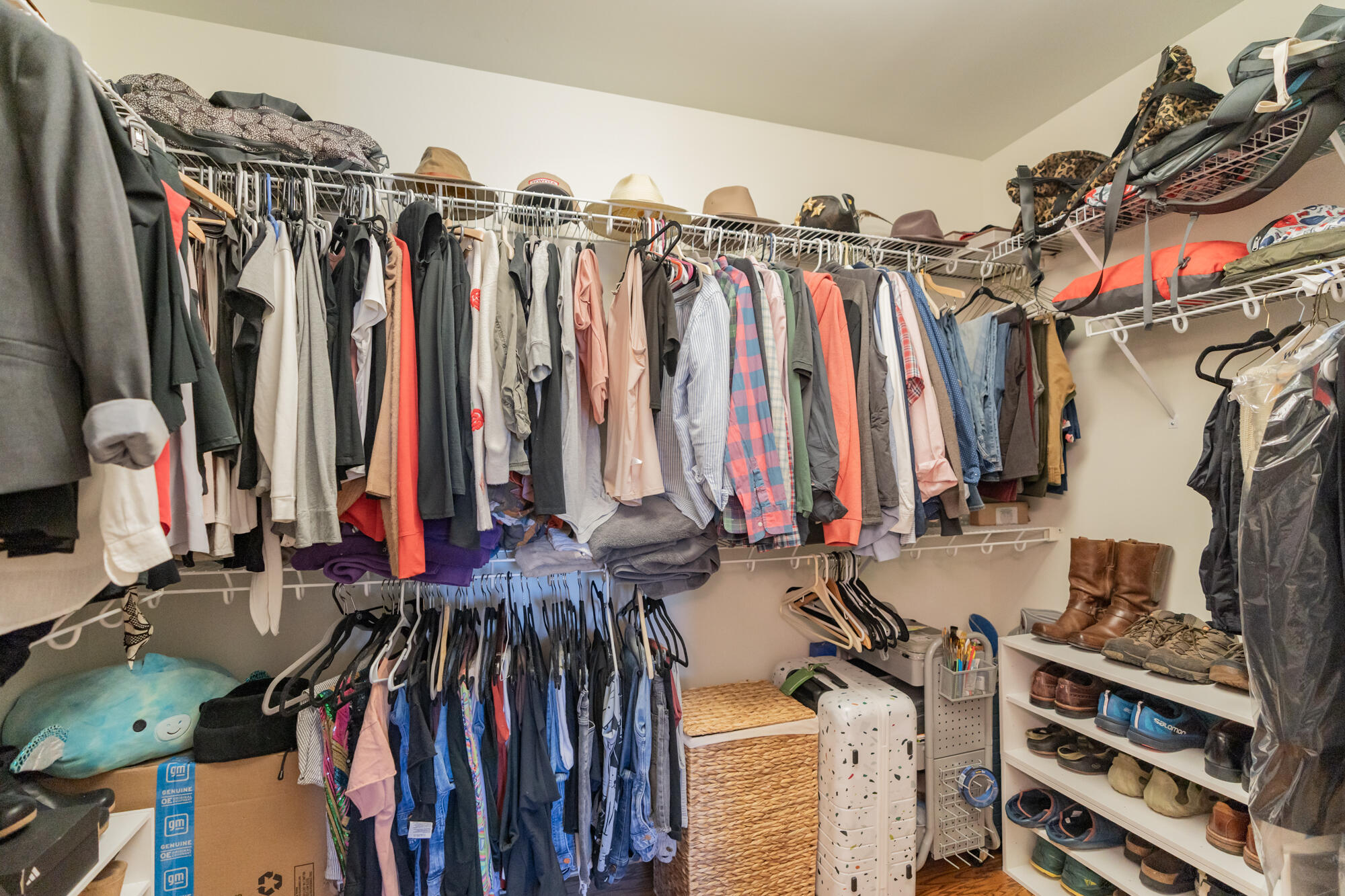 4 Cherokee Blvd., Unit 314 Chattanooga, TN 37405 - Photo 18 of 63 Huge walk in closet