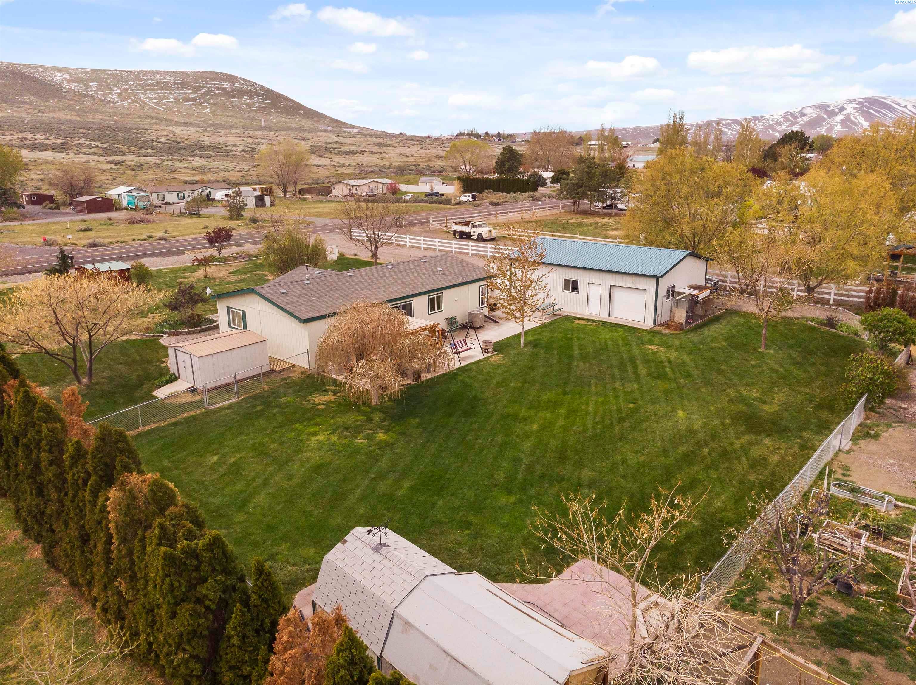28404 East Ruppert Road Benton City, WA 99320 - Photo 1 of 42 Gallery Image 1