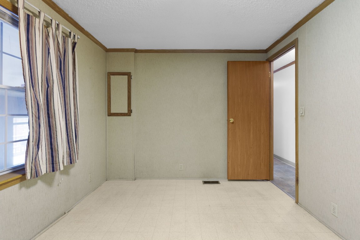 301 Flint Road Binghamton, NY 13905 - Photo 19 of 29