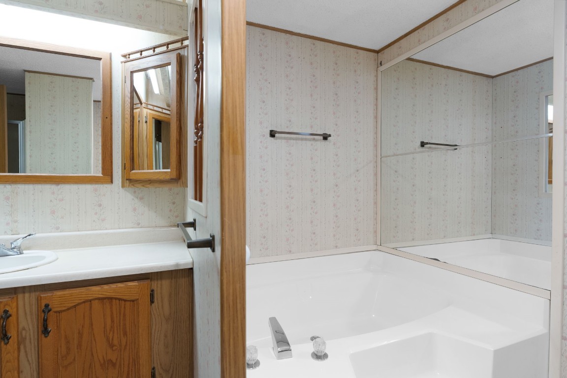 301 Flint Road Binghamton, NY 13905 - Photo 25 of 29