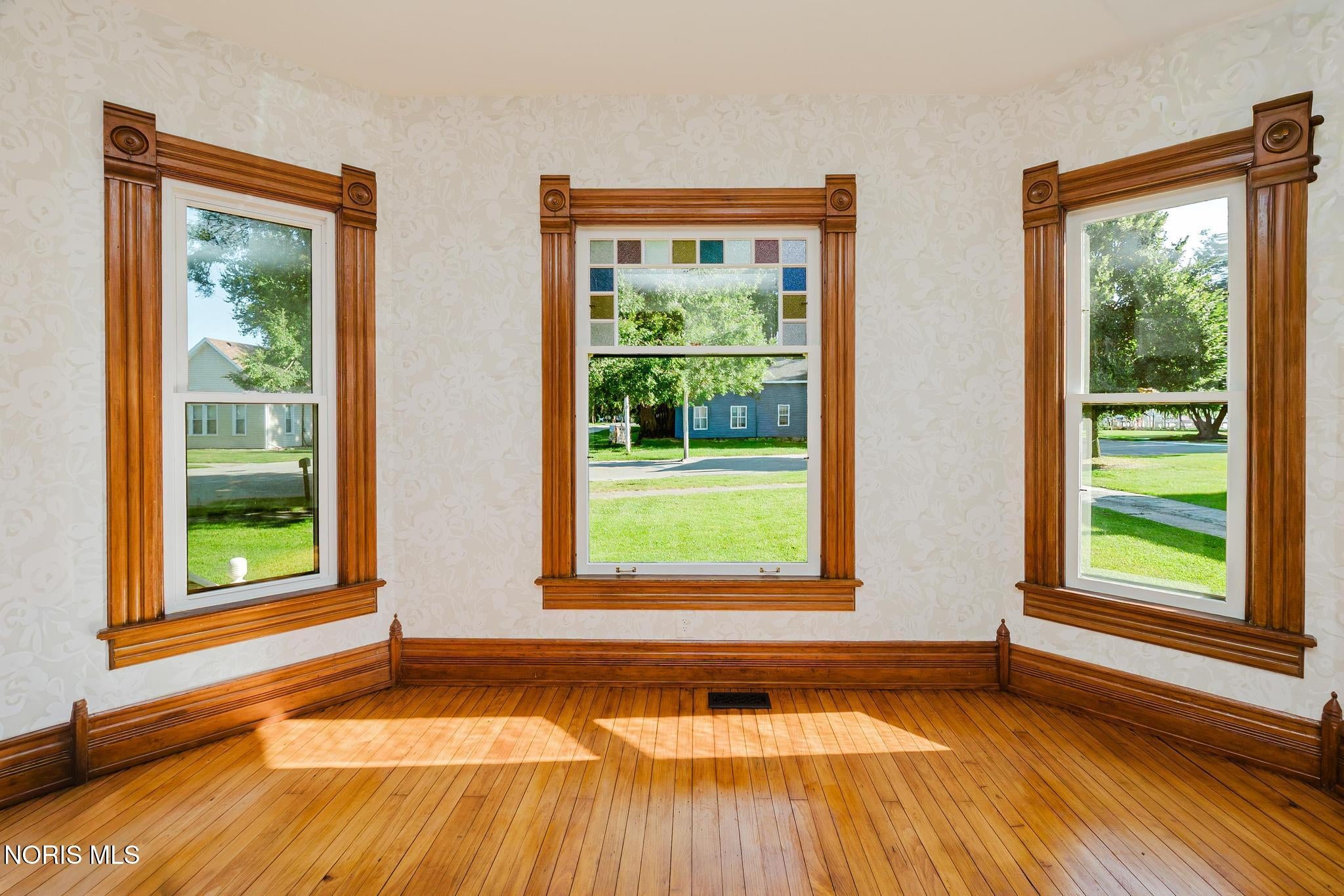 204 Main Street Wayne, OH 43466 - Photo 14 of 82 Gallery Image 14