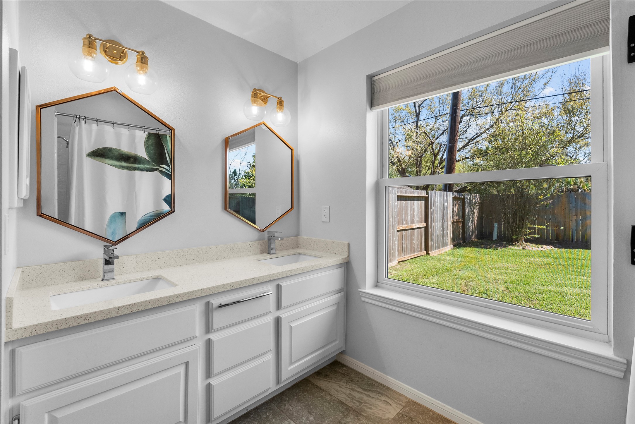 1518 Mabry Mill Road Houston, TX 77062 - Photo 20 of 38