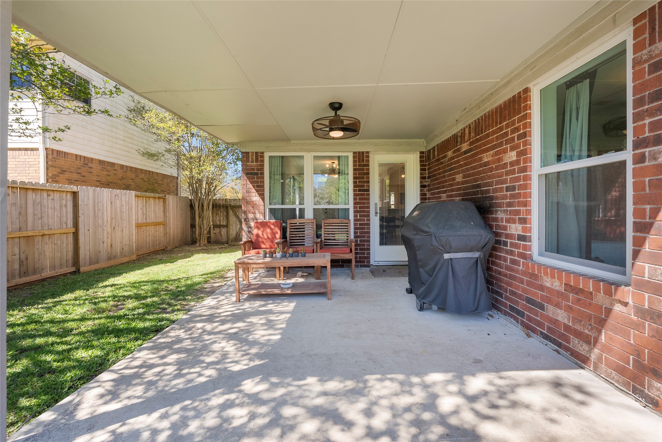 1518 Mabry Mill Road Houston, TX 77062 - Photo 28 of 38