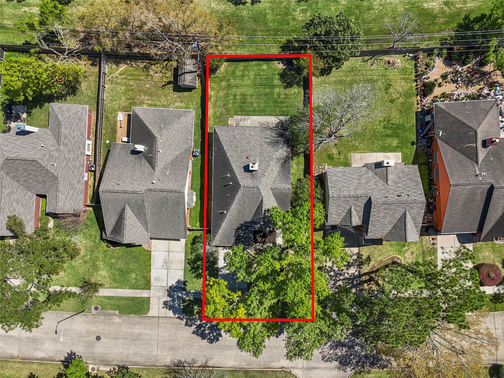 1518 Mabry Mill Road Houston, TX 77062 - Photo 33 of 38