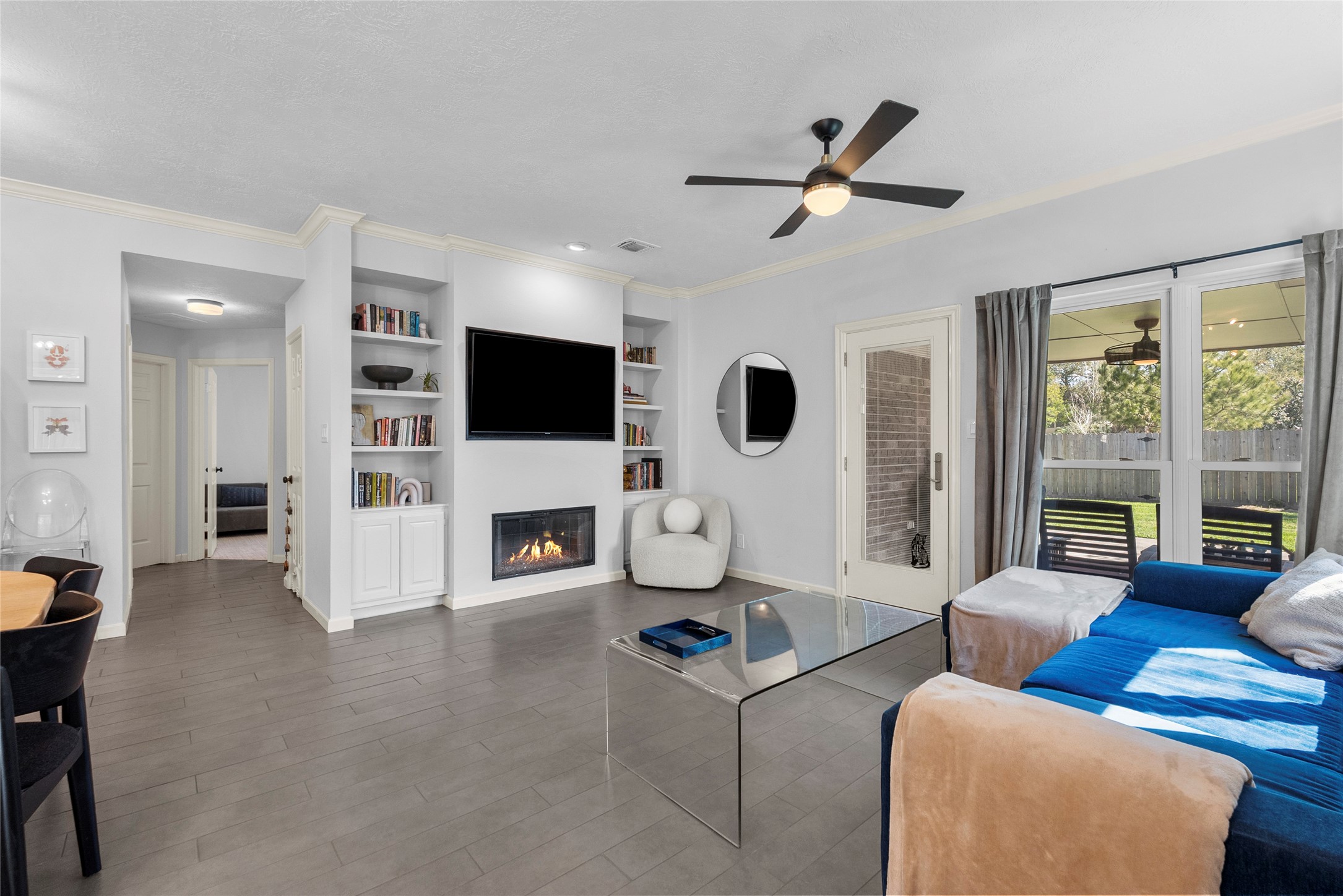 1518 Mabry Mill Road Houston, TX 77062 - Photo 5 of 38