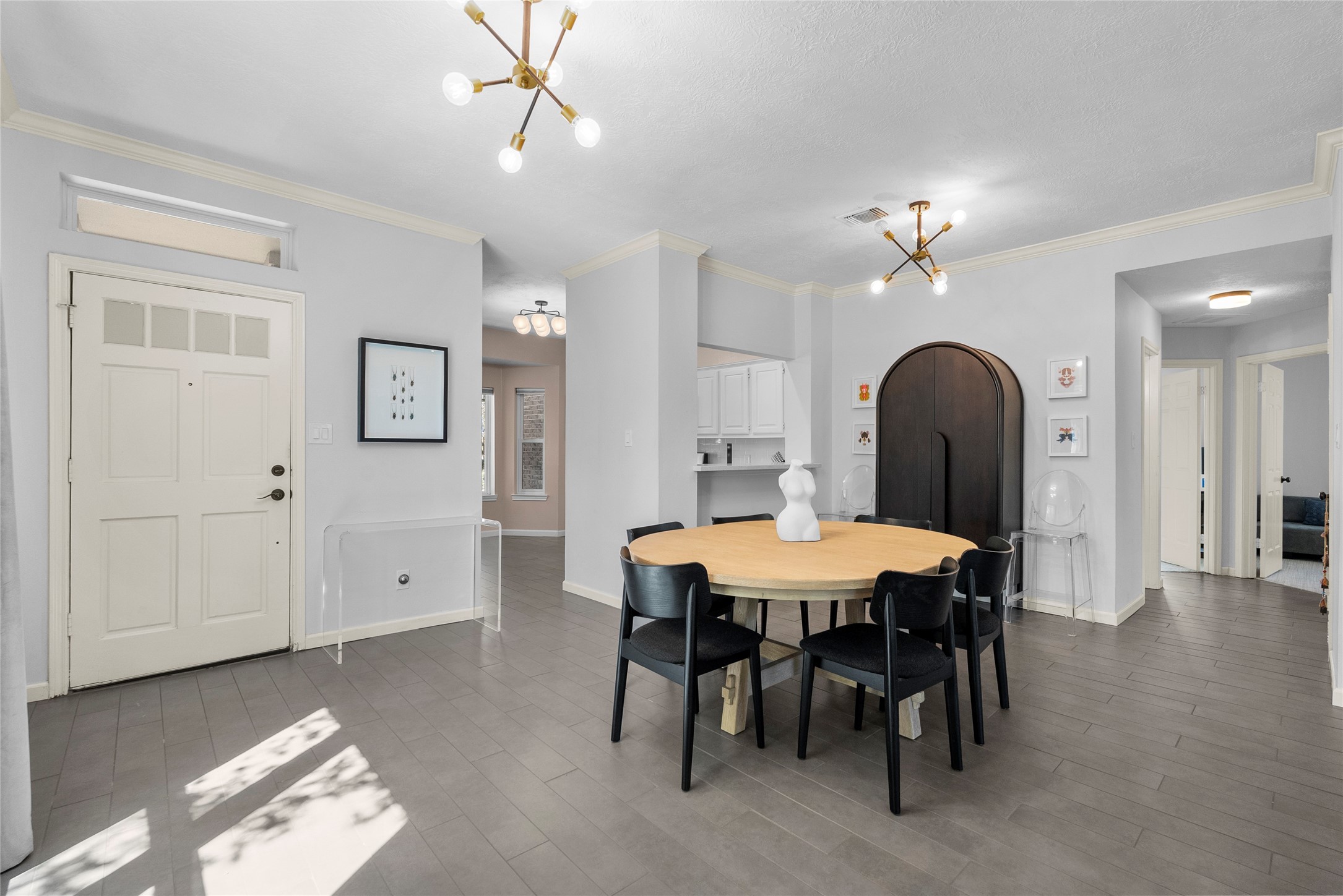 1518 Mabry Mill Road Houston, TX 77062 - Photo 9 of 38