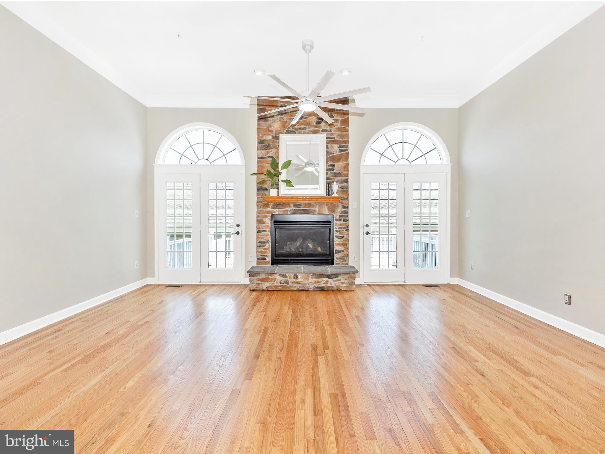 8828 Lew Wallace Road Frederick, MD 21704 - Photo 15 of 56 Living Area