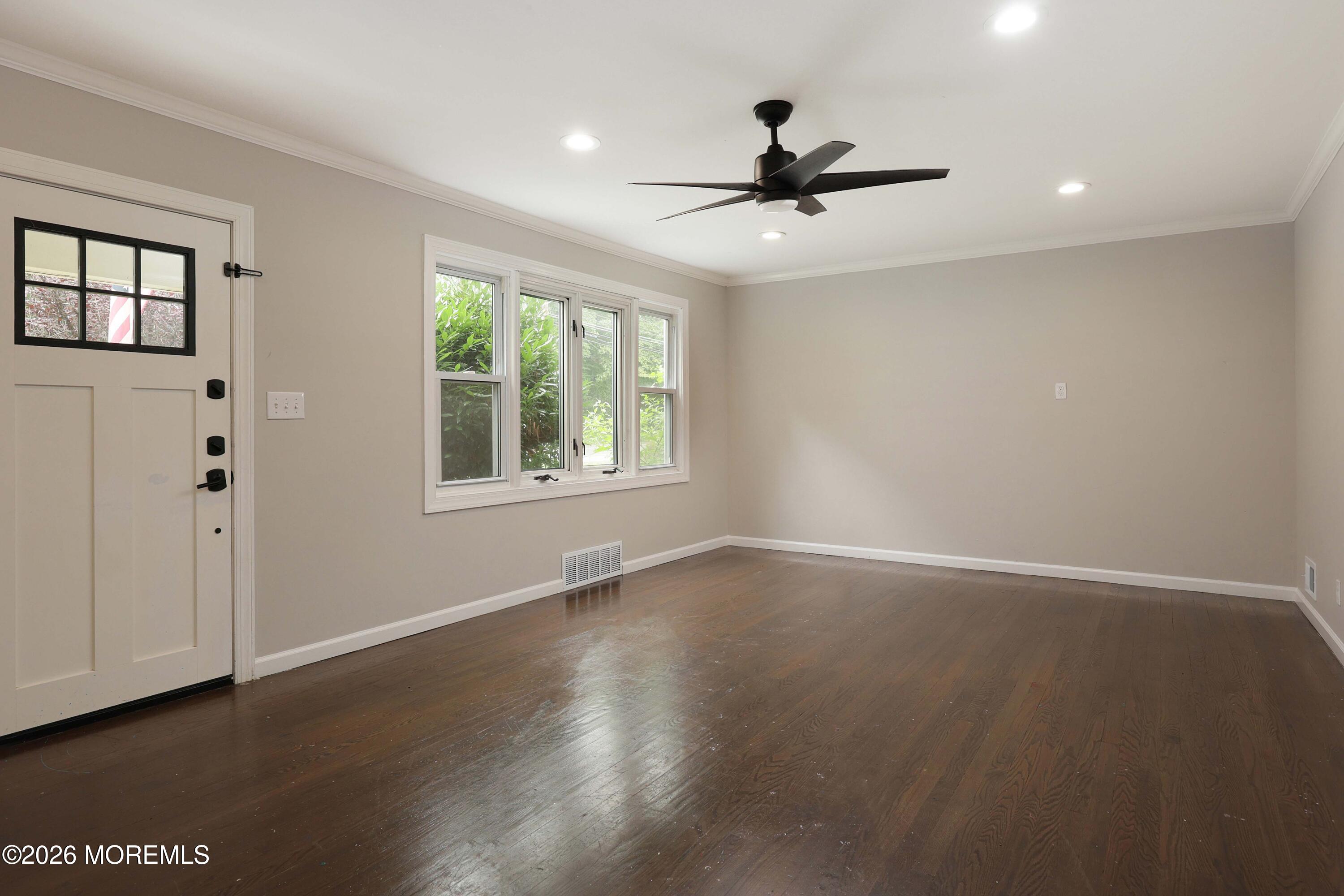 47 Phalanx Road Lincroft, NJ 07738 - Photo 5 of 36 758A2115