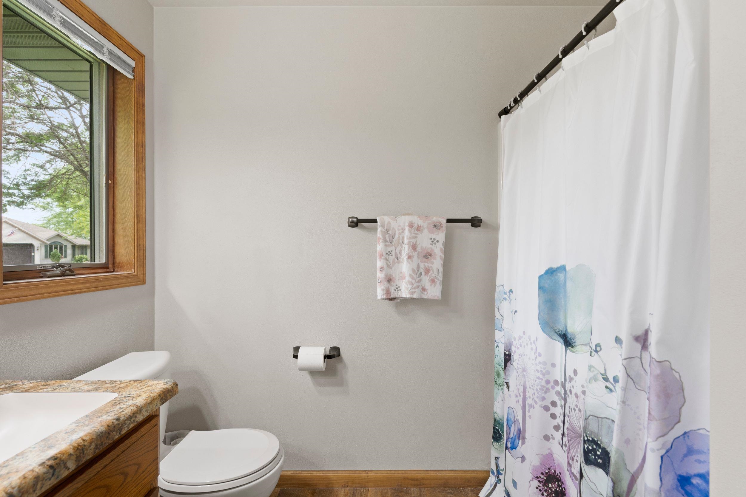 W2585 Oakbrook Court Appleton, WI 54915 - Photo 37 of 56