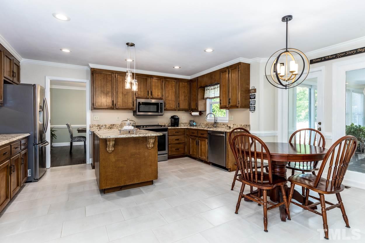 3920 Inland Court Raleigh, NC 27606 - Photo 13 of 26