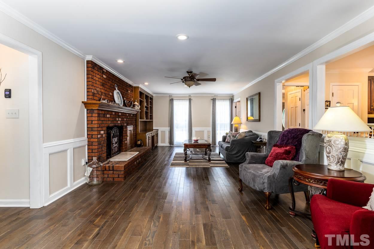 3920 Inland Court Raleigh, NC 27606 - Photo 8 of 26