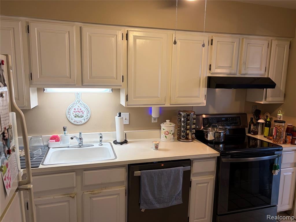 30445 West 14 Mile Road Farmington Hills, MI 48334 - Photo 4 of 11 Gallery Image 4