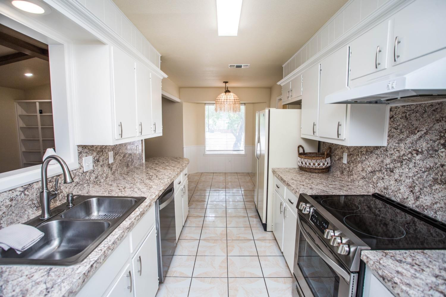 5625 Amherst Street Lubbock, TX 79416 - Photo 13 of 40 Photo 13