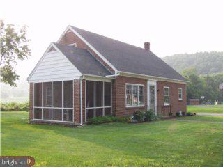 317 Poplar Road Riegelsville, PA 18077 - Photo 3 of 6