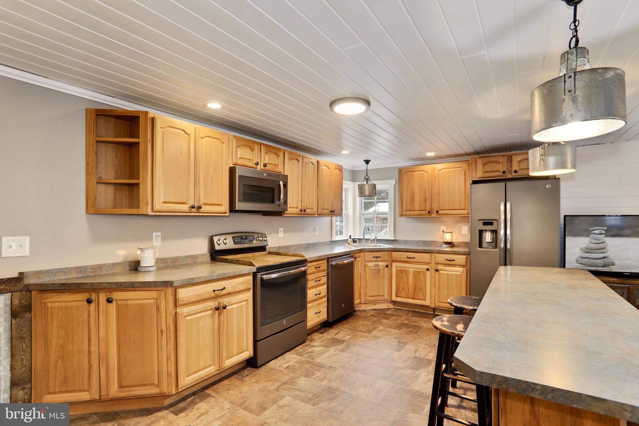 61 Cedar Street Alloway, NJ 08001 - Photo 15 of 48 LARGE KITCHEN WITH ISLAND