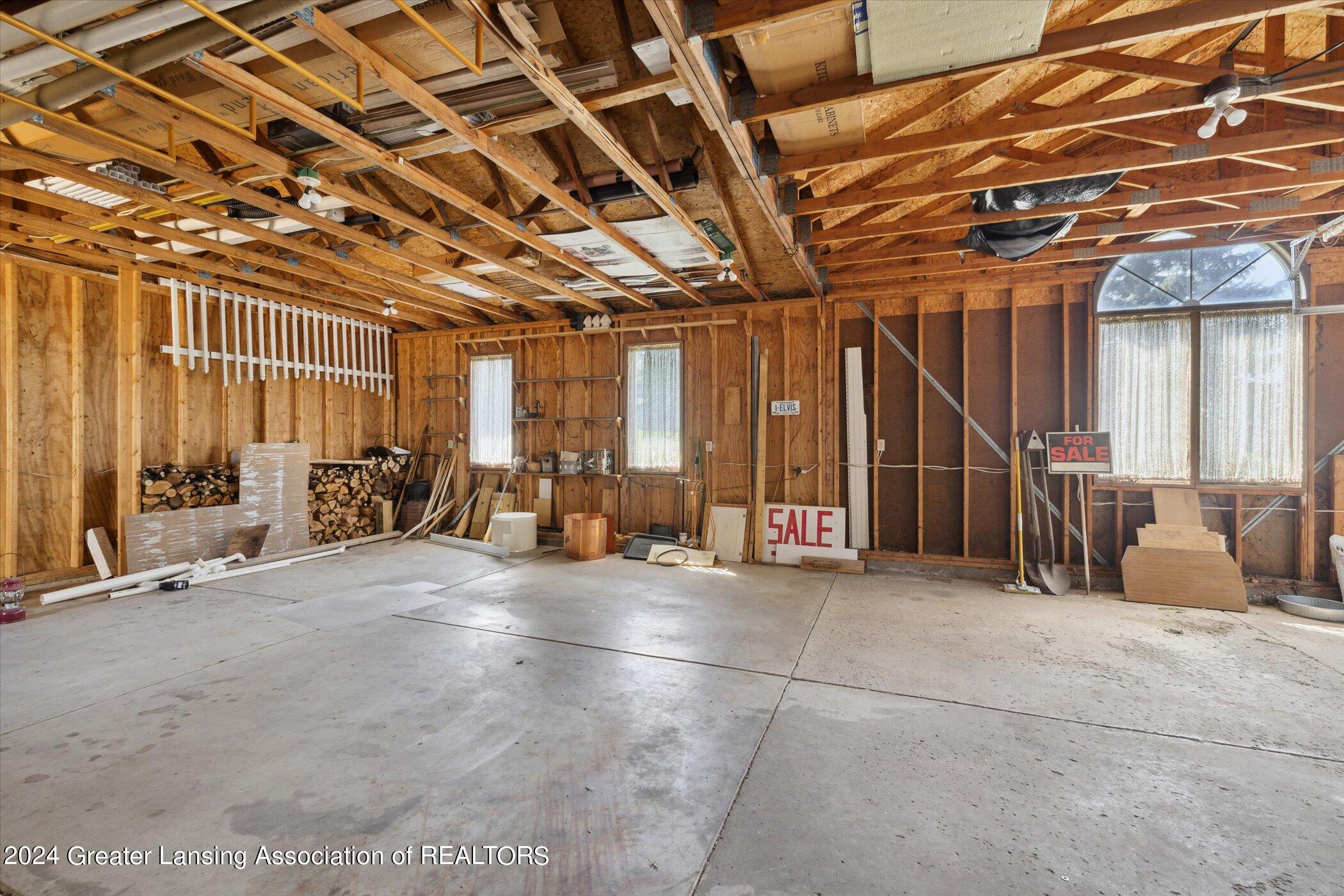 4135 East Clark Road Bath, MI 48808 - Photo 45 of 61 45-4135-Clark-Rd-Bath-Twp-MI-48808-Windo