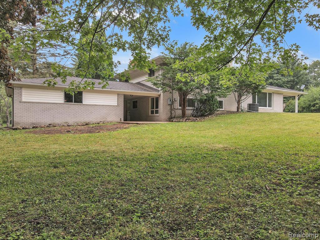 30540 Pear Ridge Farmington Hills, MI 48334 - Photo 53 of 66