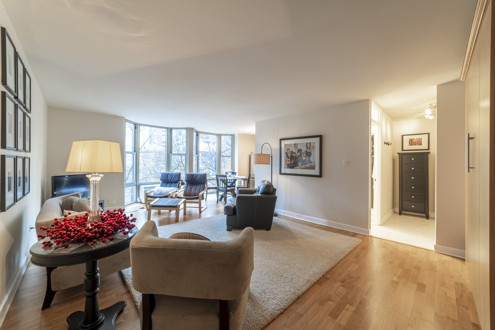 1340 North Dearborn Street, Unit 5C Chicago, IL 60610 - Photo 4 of 44 a living room with furniture and a window