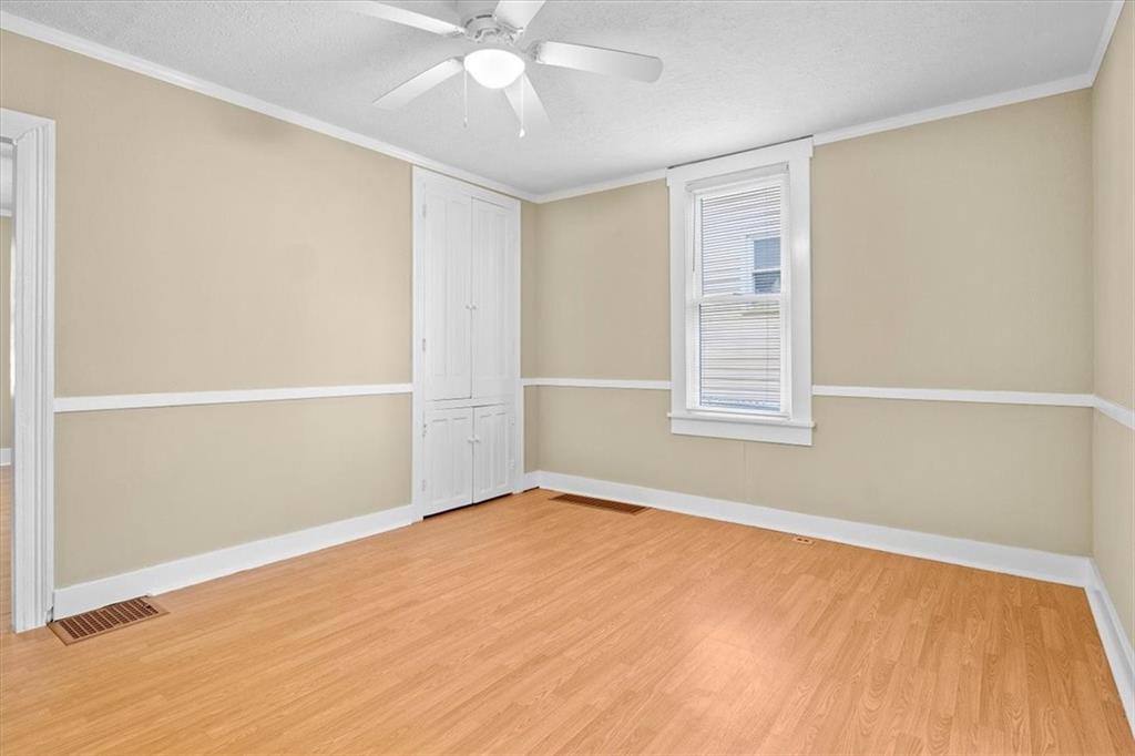 1391 Ravine Street Munhall, PA 15120 - Photo 4 of 22 Gallery Image 4