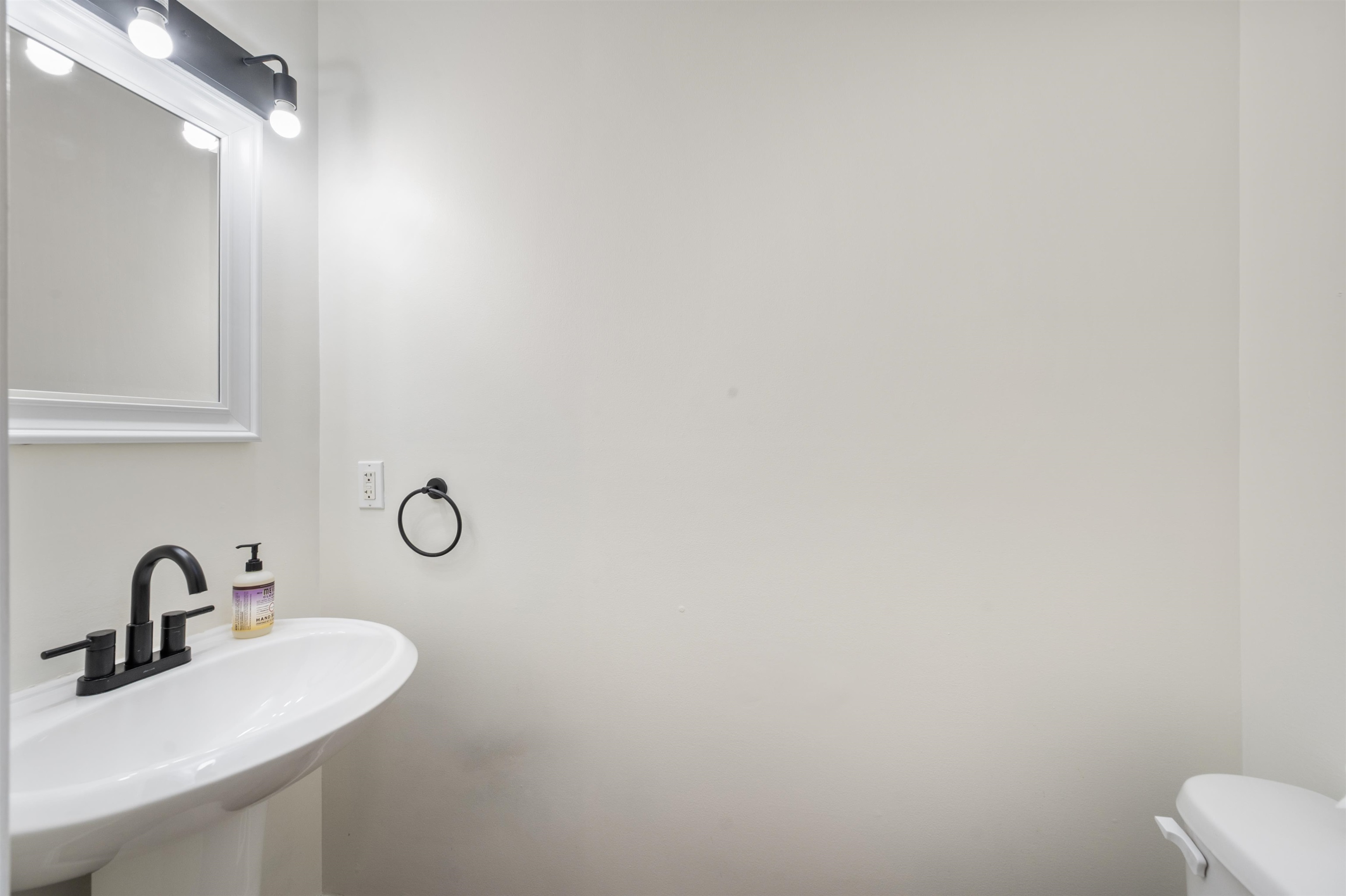 19 Dillon Way, Unit 4 Laconia, NH 03246 - Photo 16 of 40