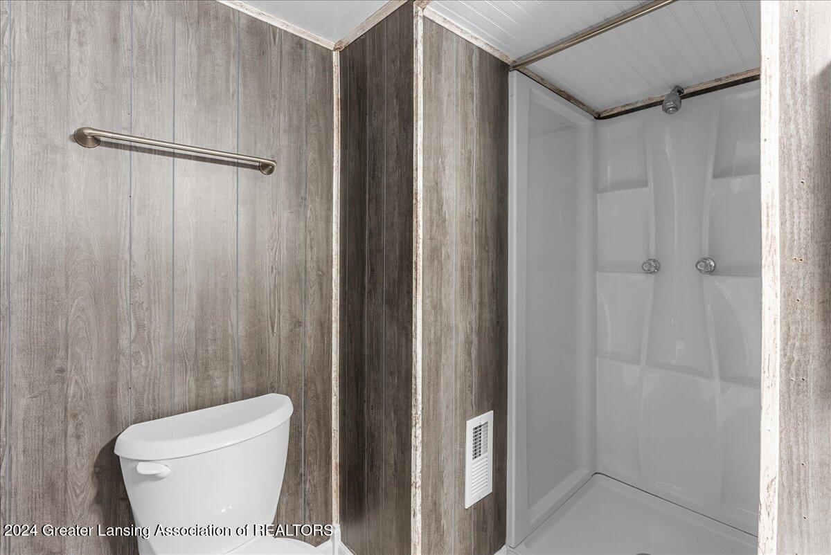 905 Reo Road Lansing, MI 48910 - Photo 22 of 31 32-Media Jett - 32