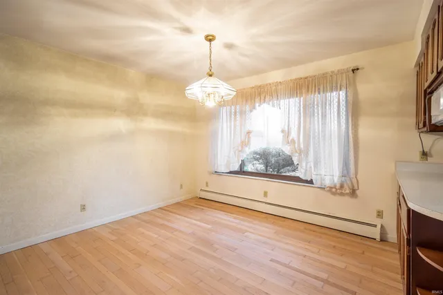 $179,900 | 5808 South Delmar Road, Marion, IN 46953