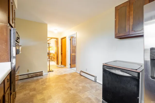 $179,900 | 5808 South Delmar Road, Marion, IN 46953