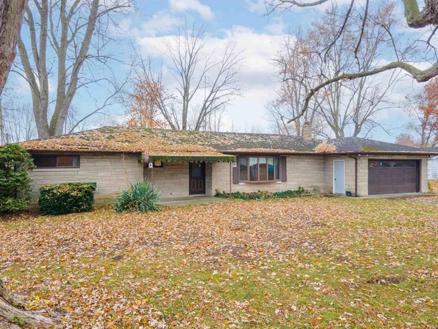 $179,900 | 5808 South Delmar Road, Marion, IN 46953